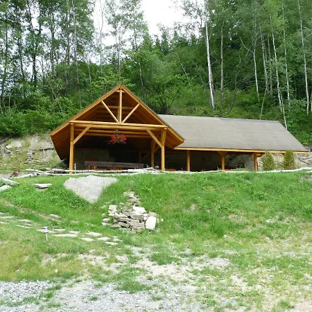 בקתה Czyrna שצ'צ'ירק