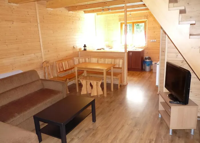 בקתה Czyrna שצ'צ'ירק