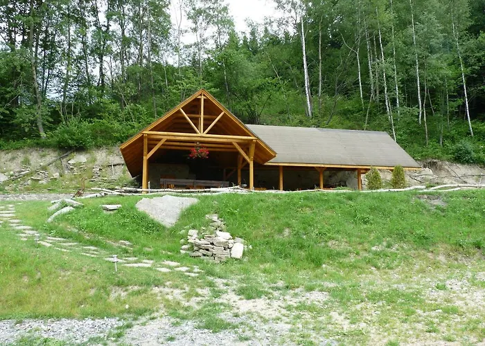 בקתה Czyrna שצ'צ'ירק